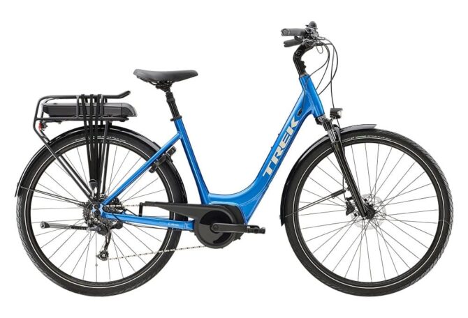 Velo de Ville Electrique Trek Verve 2 Lowstep Shimano Acera Altus 9V 300 Wh Bleu Alpine 2023 1.jpeg