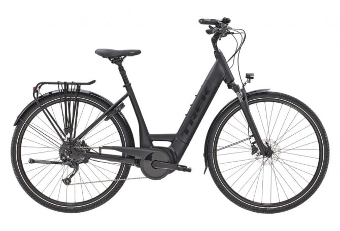 Velo de Ville Electrique Trek Verve 3 Lowstep 400wh Shimano Altus 9V Matte Trek Black 2022 1.jpg